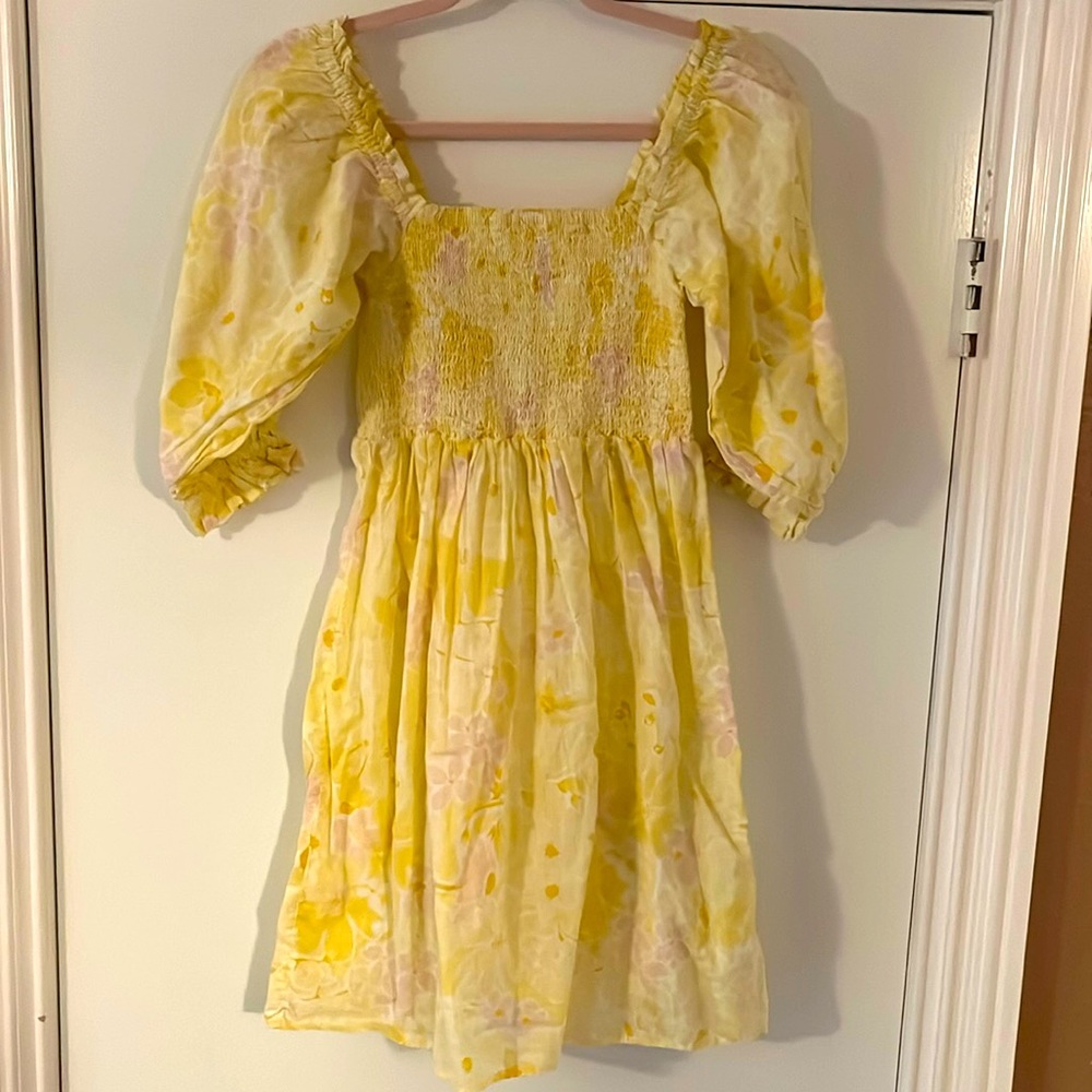 Billabong cotton dress sundress smocked S Yellow floral
